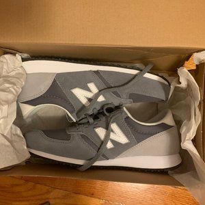 NEW UNWORN NB New Balance 420 Women's Size 8